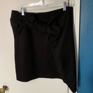 LOFT bow front asymmetrical skirt